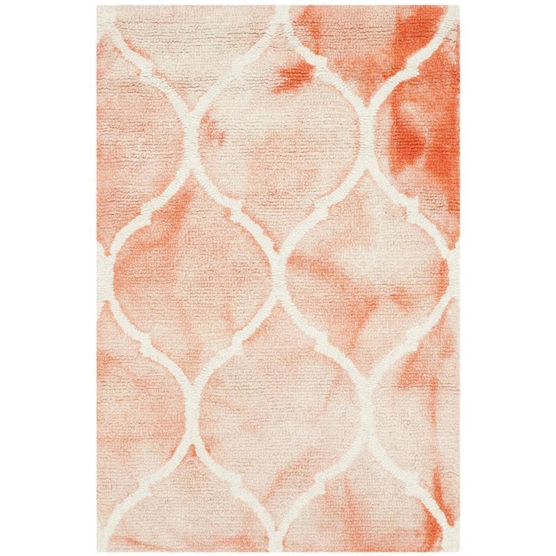 Hand-Tufted Wool Area Rug in Orange and Ivory - 2' x 3'