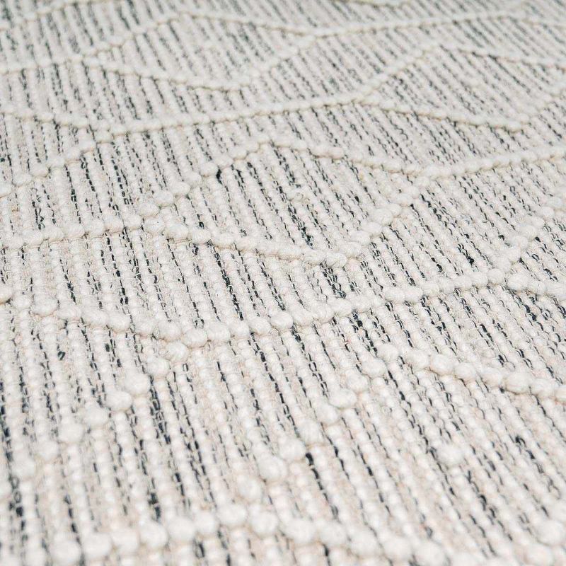 Carolina Black and White Wool Bohemian 8' x 10' Area Rug