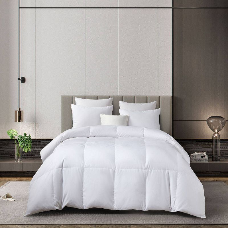 Full White Cotton Sateen Light Weight Down Comforter