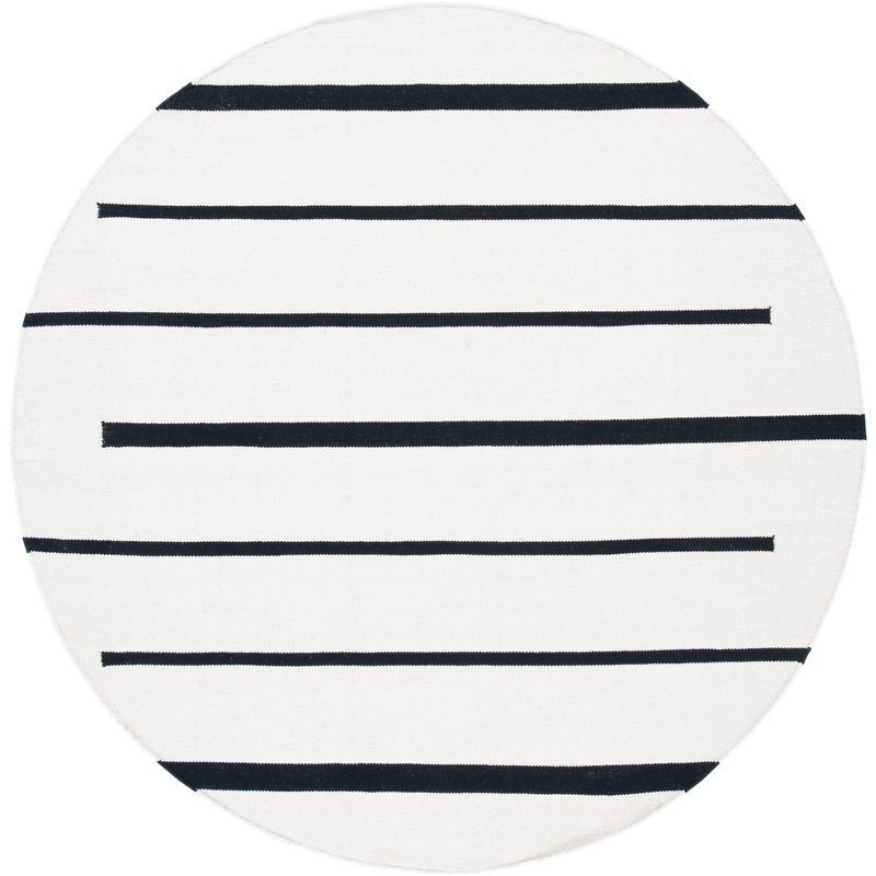 Montauk 6' Round Black and Ivory Cotton Area Rug