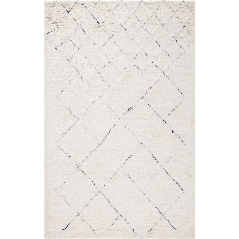Ivory Elegance Hand-Tufted Wool Shag Area Rug - 4' x 6'