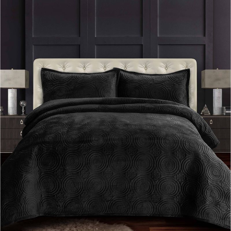Luxurious Steel Gray Velvet King Quilt Set with Medallion Stitching