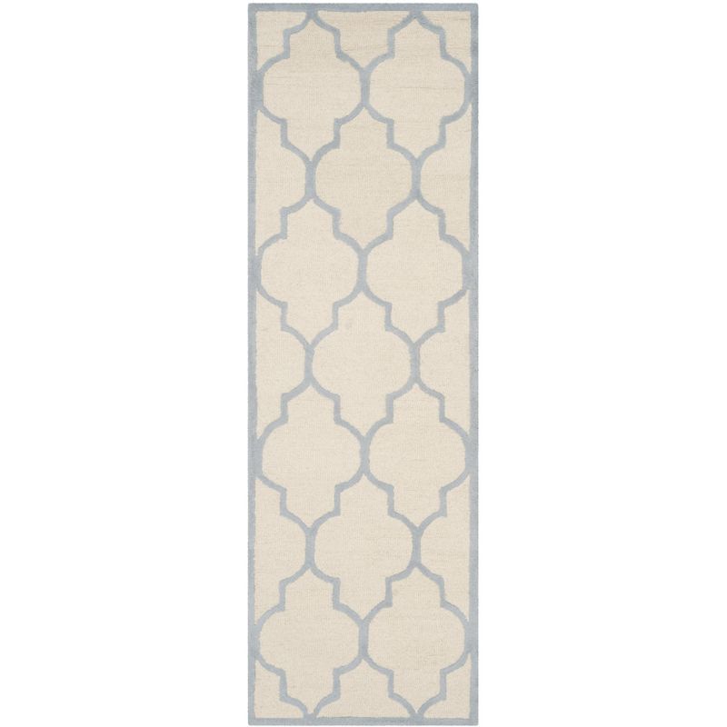 Hand-Tufted Cambridge Elegance Wool Runner Rug in Light Blue/Ivory