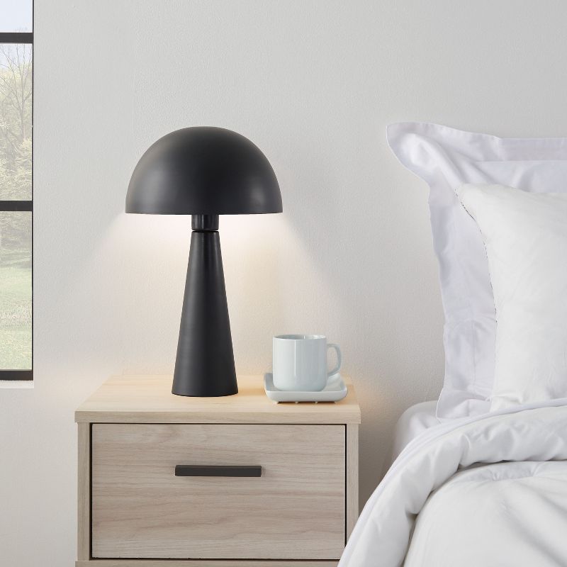 16" Matte Black Iron Mushroom Table Lamp