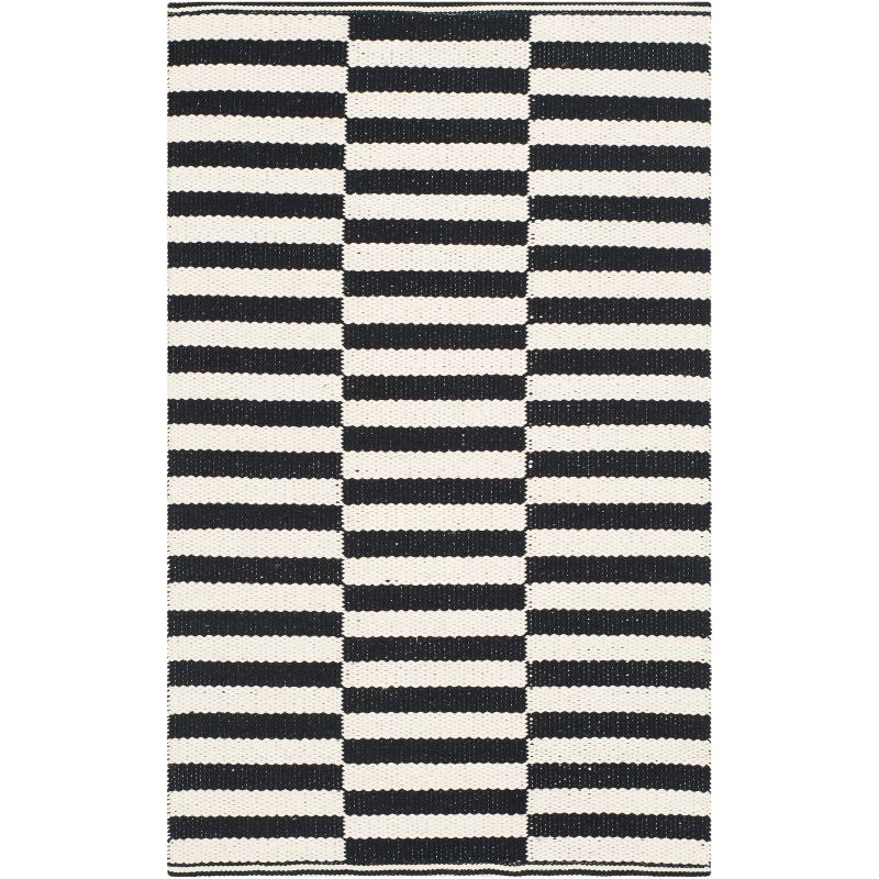 Coastal Charm Handwoven Black and Ivory Cotton-Wool Blend Rug - 2'6" x 4'6"