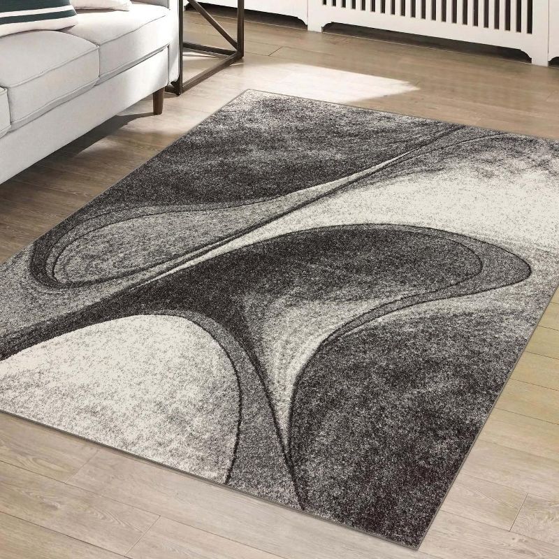 Spiral Abstract Elegance Gray 5' x 7' Synthetic Area Rug