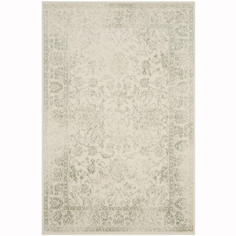 Ivory and Sage Rectangular Hand-knotted Oriental Area Rug 4' x 6'