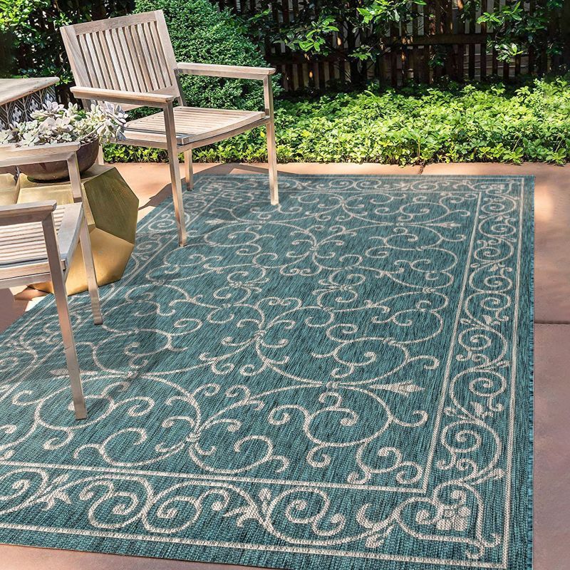 Teal & Gray Vintage Filigree 8'x10' Synthetic Indoor/Outdoor Rug