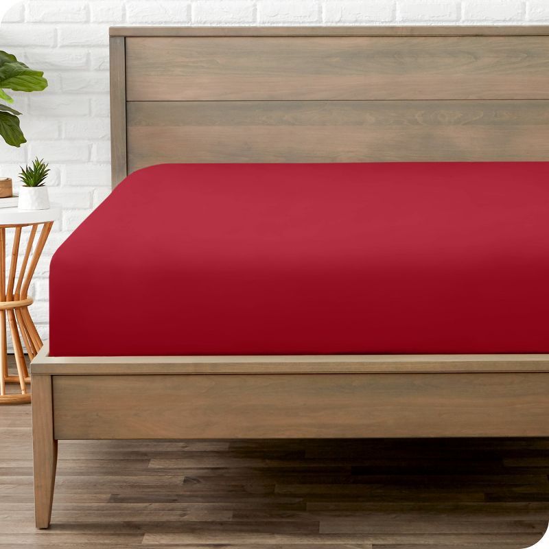 Queen Red Ultra-Soft Microfiber Deep Pocket Fitted Sheet