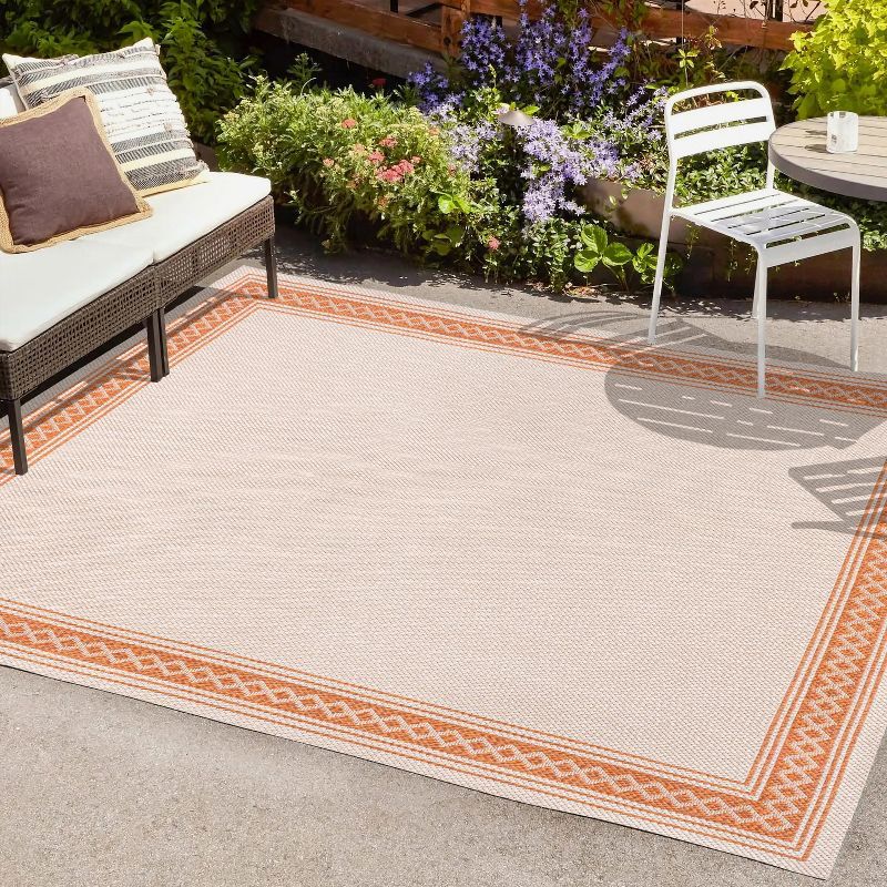 Modern Cream/Orange Geometric Indoor/Outdoor Synthetic Rug - 3' x 5'