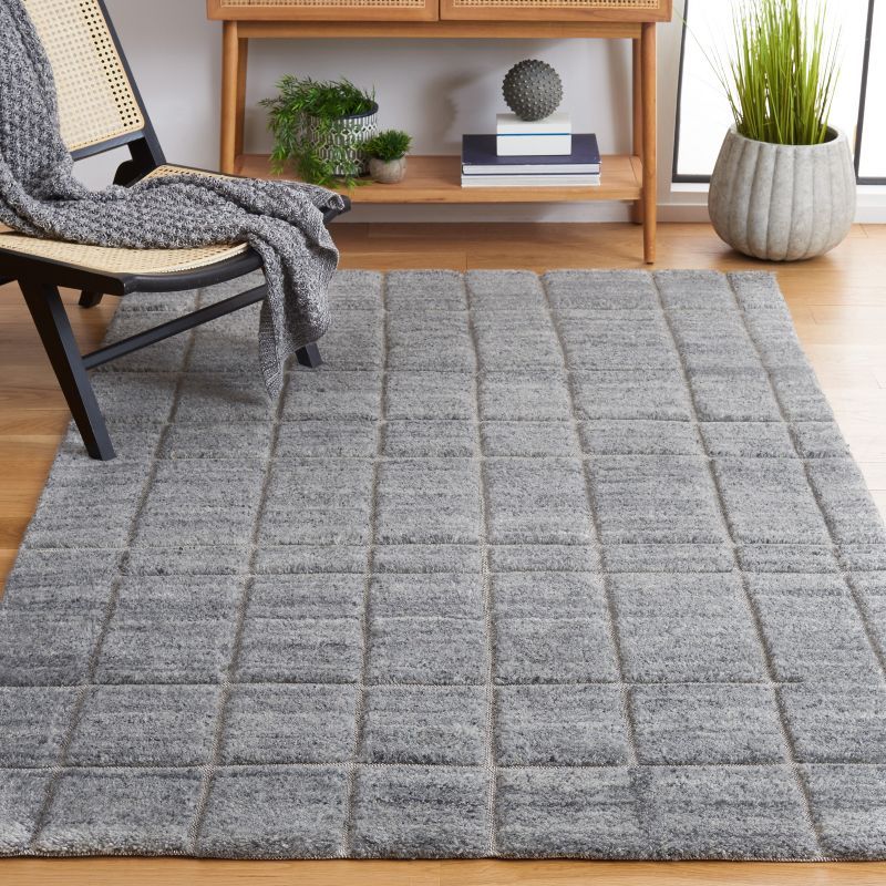 Elevated Elegance Gray Square Hand-Knotted Wool Area Rug - 6'x6'