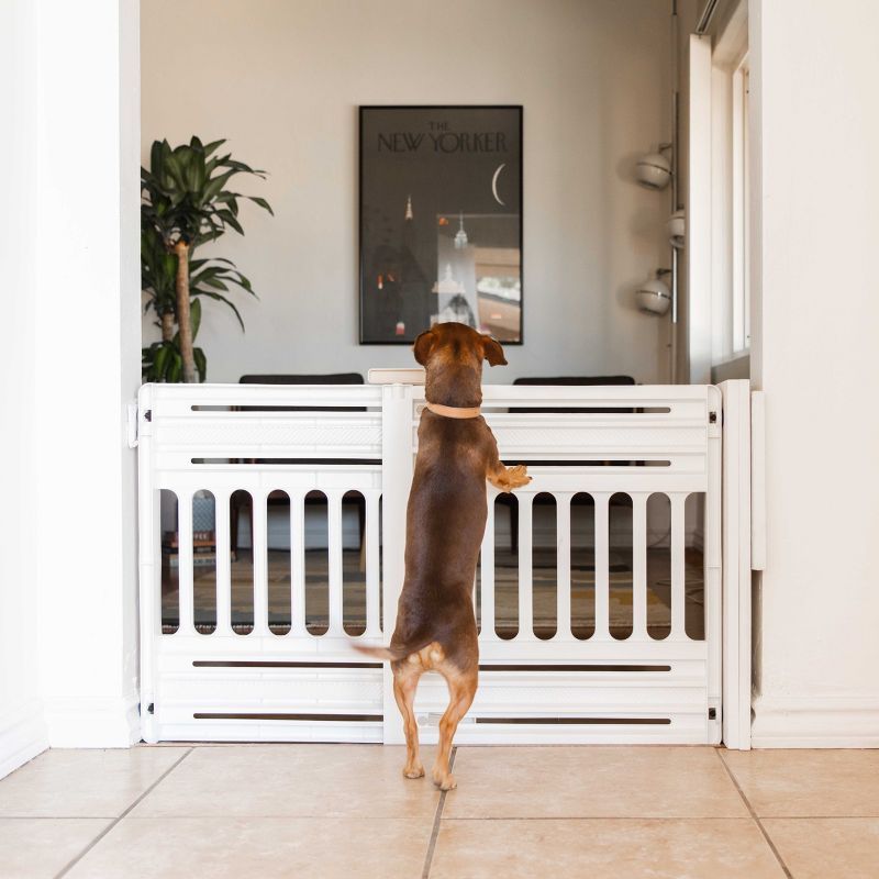 White Plastic Retractable Pet Gate with Pressure Mount