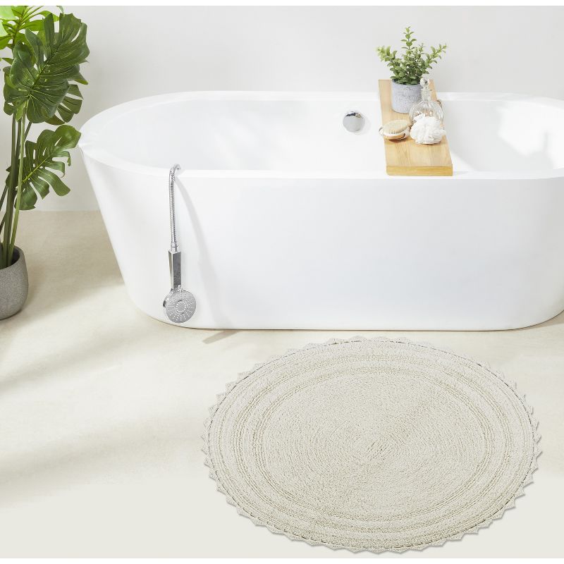 Ivory 30" Round Cotton Crochet Tufted Reversible Bath Rug