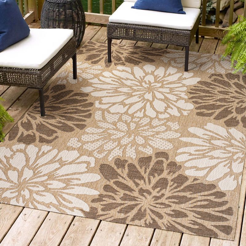Brown and Cream Floral Synthetic Rectangular Area Rug, 5'3" x 7'7"