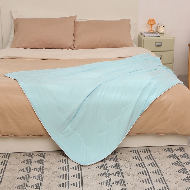 Catalonia Light Blue Reversible Cooling Blanket, 50x60 inches