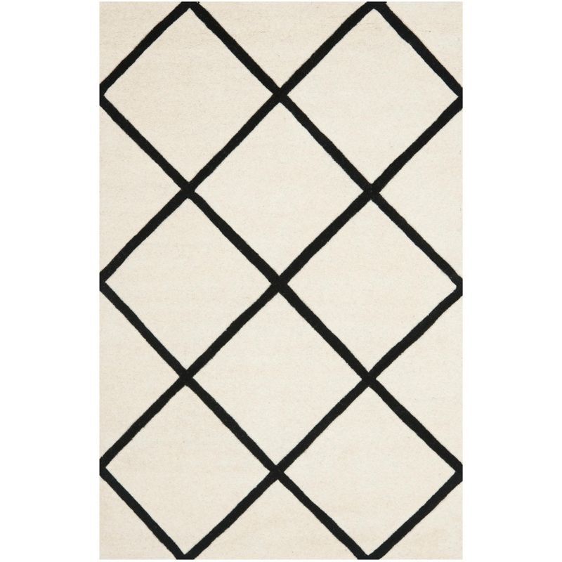 Ivory and Black Hand-Tufted Wool Area Rug, 4' x 6'