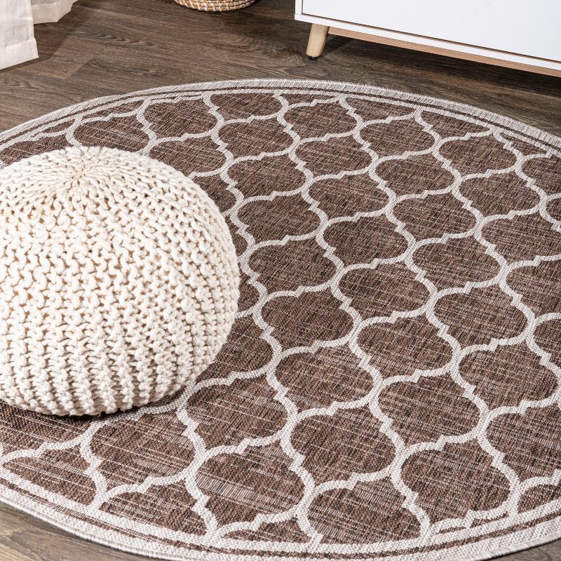 Espresso and Taupe Moroccan Trellis 5' Round Area Rug