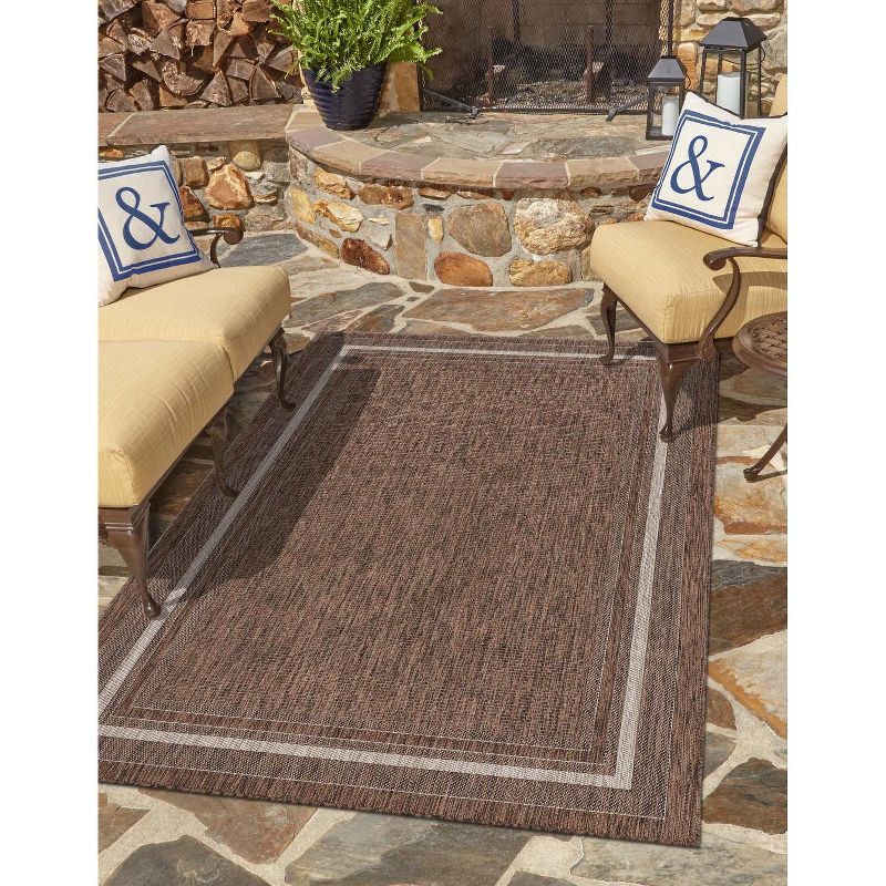 5'3" x 8' Soft Border Brown/Ivory Outdoor Rug