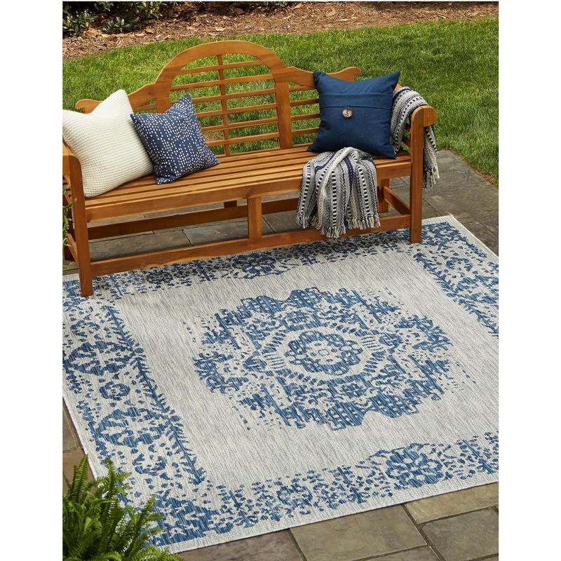 Modern Matrix 5' Square Outdoor Rug in Blue with Easy Care Synthetic Weave
