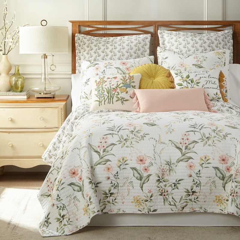 Viviana Full White Cotton Reversible Quilt Set