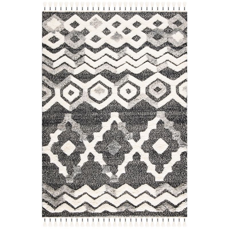 Casablanca 4' x 6' Black and White Wool Shag Rug