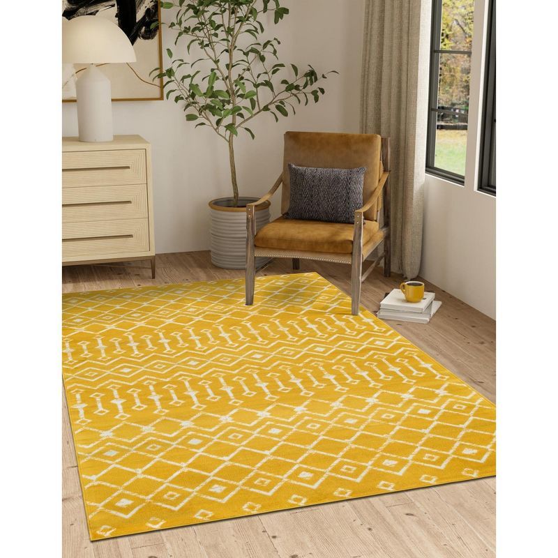 Yellow Geometric Trellis Rectangular Synthetic Indoor Rug
