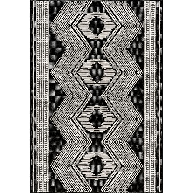 Black and White Geometric Synthetic 4' x 6' Indoor/Outdoor Area Rug