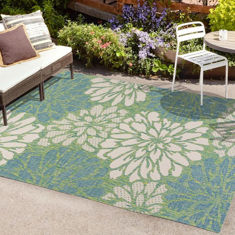Grayson Floral Charm 9' x 12' Gray Reversible Outdoor Rug