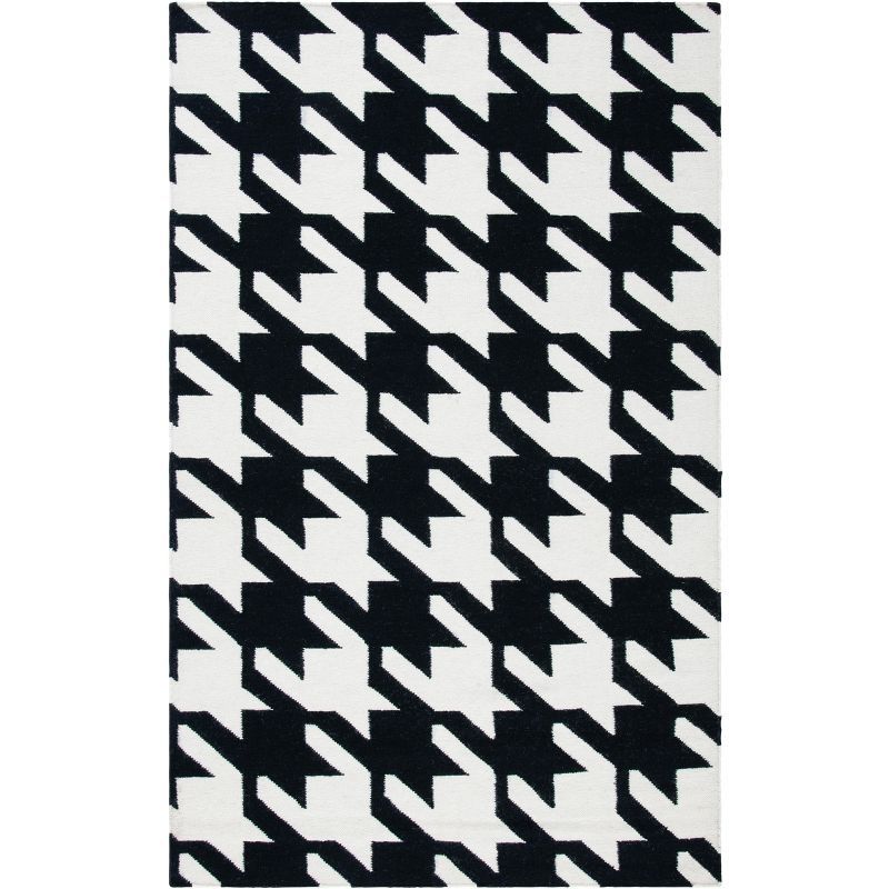 Handwoven Geometric Tessellation Black/Ivory Wool Rug 5' x 8'