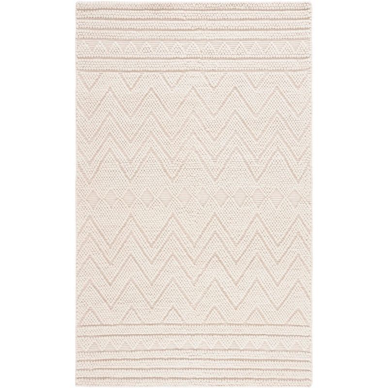 Artisan-Crafted Light Beige 4' x 6' Handwoven Wool Area Rug