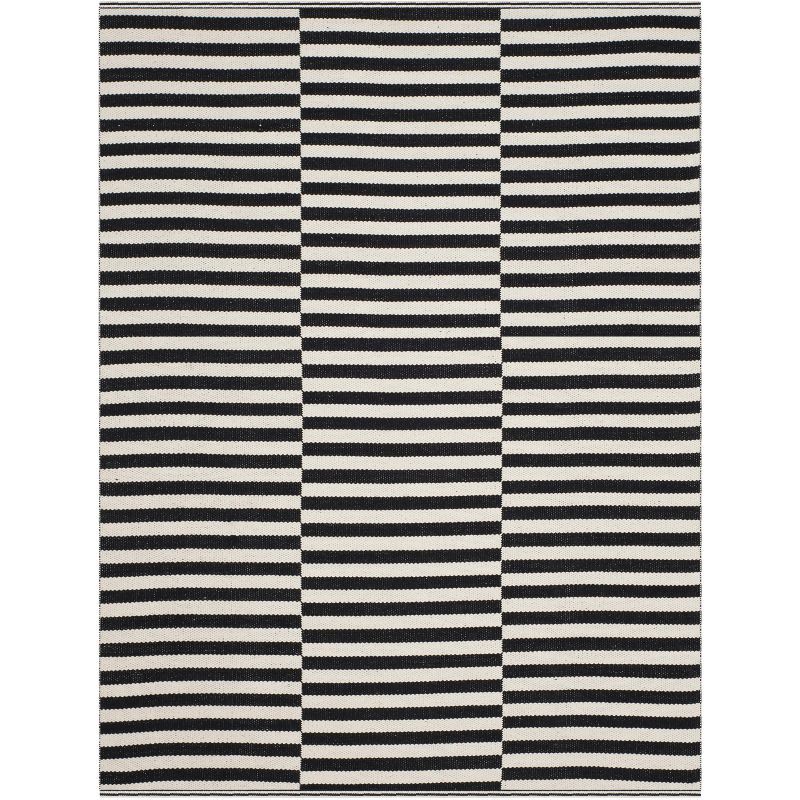 Coastal Charm Black and Ivory Handwoven Wool-Cotton 8' x 10' Rug