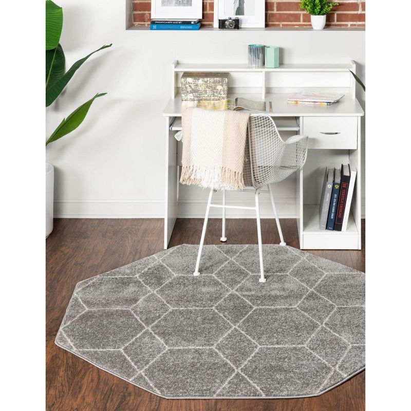 Octagon Light Gray Trellis Synthetic Area Rug