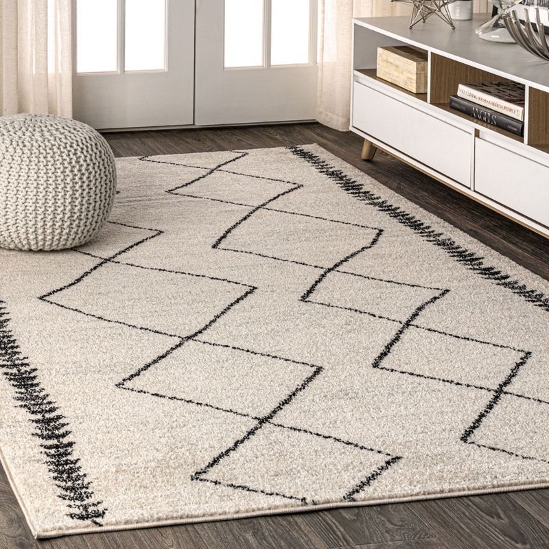 Cream & Black Synthetic 4'x6' Braided Geometric Area Rug