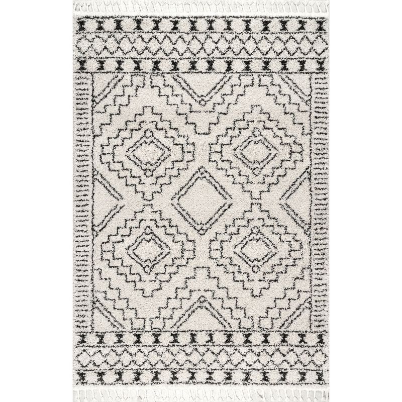 95" Off-White Geometric Shag Synthetic Braided Rug