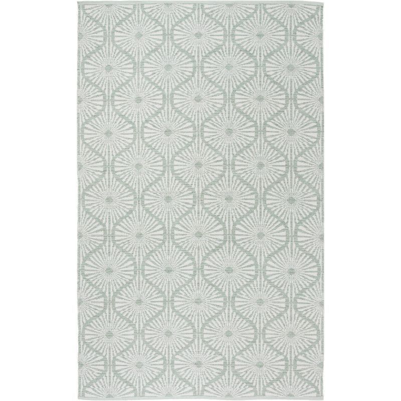 Montauk Light Green and Ivory Geometric Wool Area Rug 8' x 10'