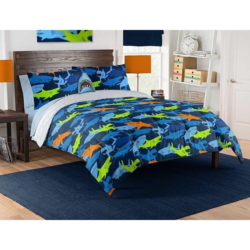 Shark Adventure Full Microfiber Reversible Bed in a Bag Set