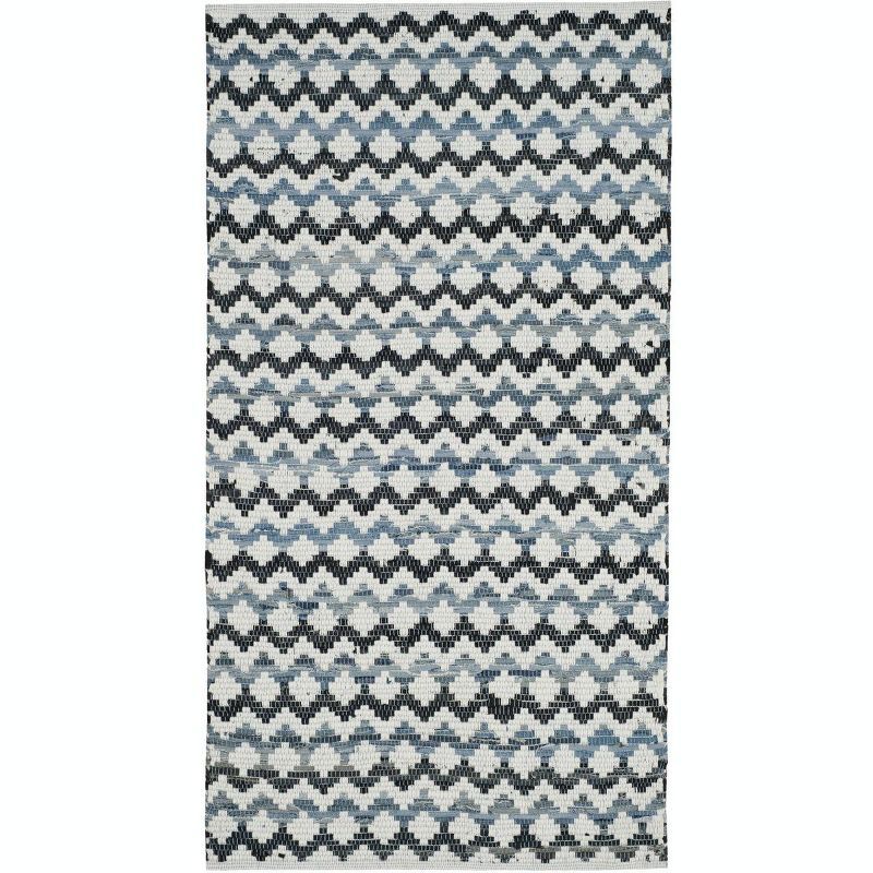 Coastal Charm Off-White Geometric Cotton Area Rug 4' x 6'