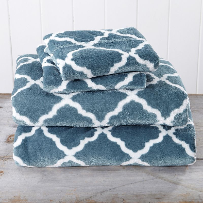 Queen Smoke Blue and White Velvet Plush Sheet Set