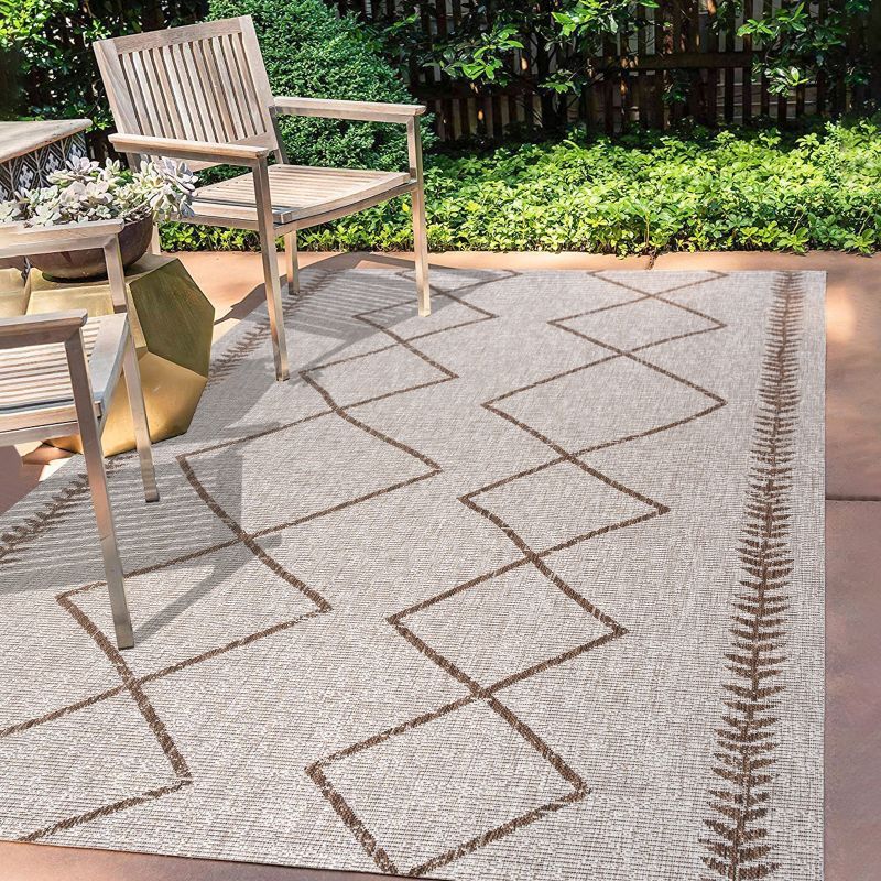 Beige/Brown Diamond Trellis Handwoven-Look Indoor/Outdoor Rug