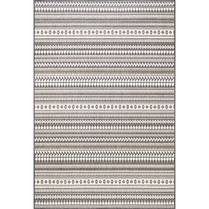 Reversible Gray Synthetic 4' x 6' Easy-Care Indoor/Outdoor Rug