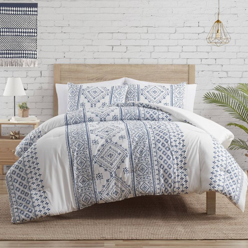 Twin White and Navy Microfiber Geometric Comforter Set