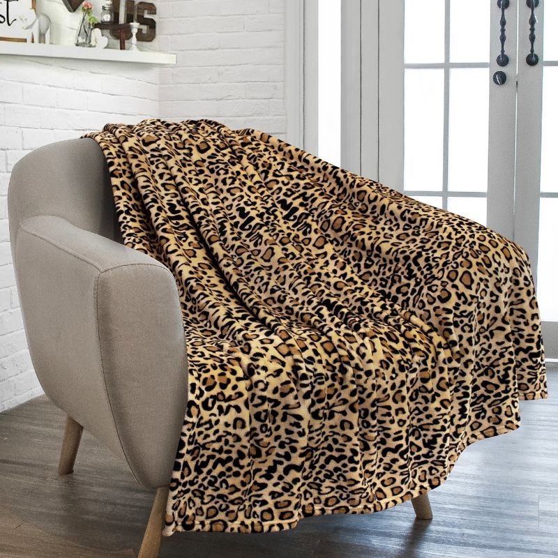 Pavilia Cheetah Print Flannel Fleece Throw Blanket 50" x 60"