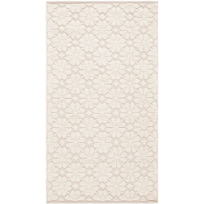 Ivory Hand-Woven Wool and Synthetic 4' x 6' Area Rug
