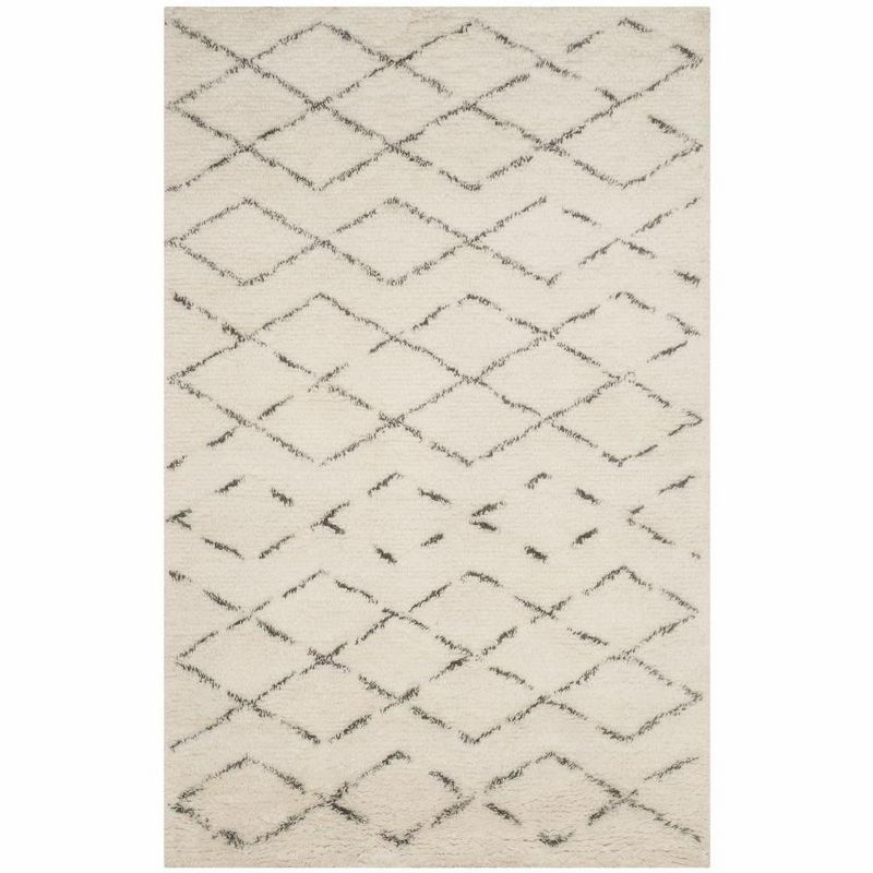 Ivory and Grey 6' x 9' Hand-Tufted Wool Shag Rug