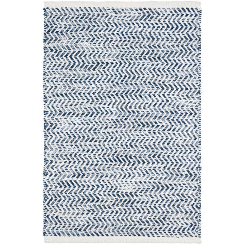 Farmhouse Marled Blue Herringbone Indoor/Outdoor Runner Rug, 2.5'x8'