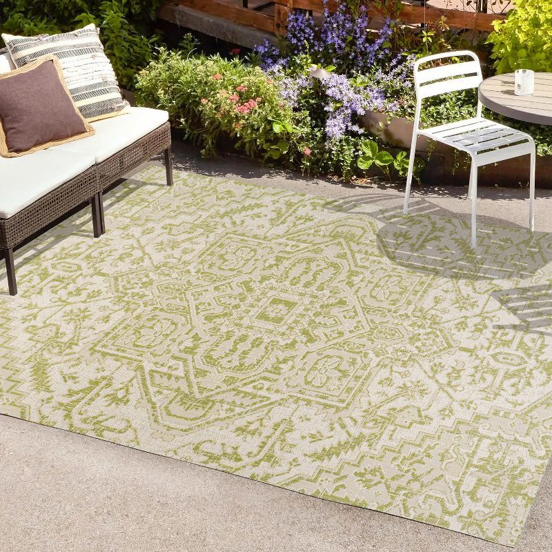 Bohemian Medallion Cream/Green 9'x12' Synthetic Flatweave Area Rug