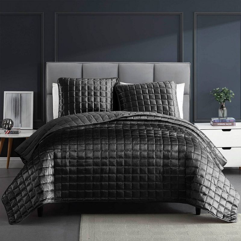 Graphite Velvet Reversible Full/Queen Quilt Set with Shams