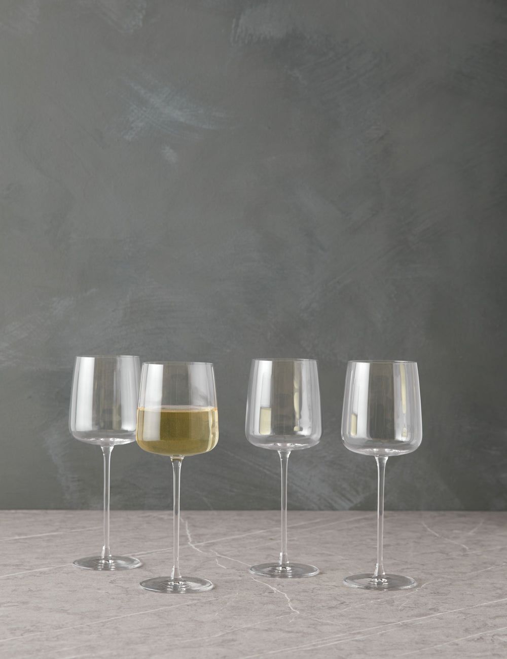 Metropolitan Clear Glass Wine Glasses Set of 4