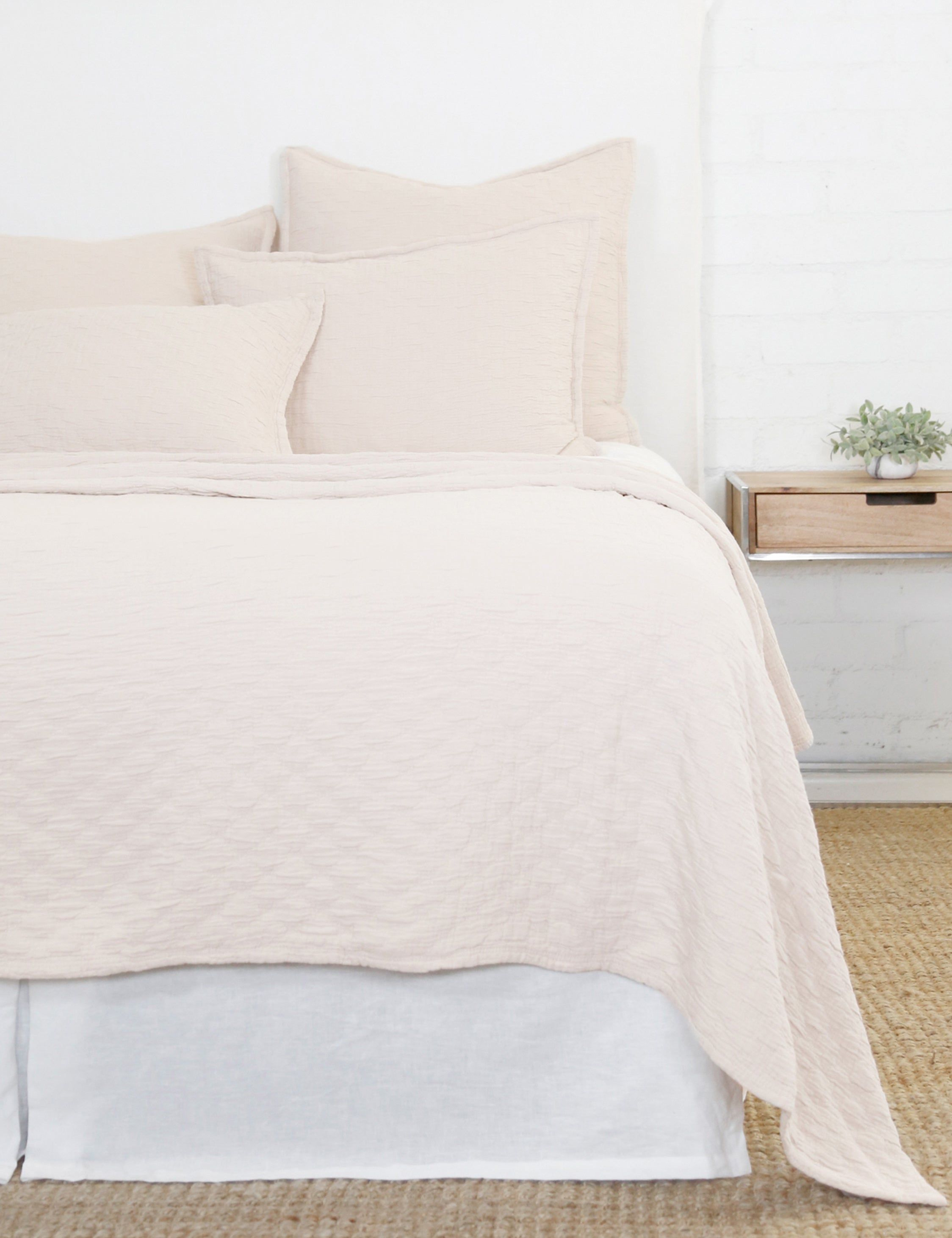 Blush Cotton Twin Matelassé Coverlet with Diamond Pattern