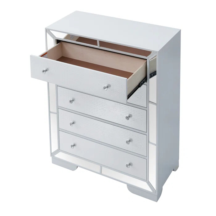 5 Drawer 32'' W Chest